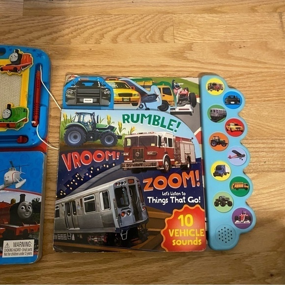 Thomas the Tank Drawing Book & Vroom Rumble Zoom Vehicle Sounds Bundle Kids - Picture 5 of 5